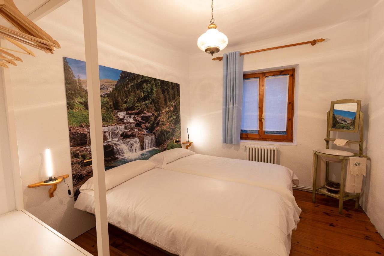Вилла Cirjuana, Casa En El Centro Con Agradable Jardin Y Barbacoa By Pirineos 360 Бьескас Экстерьер фото