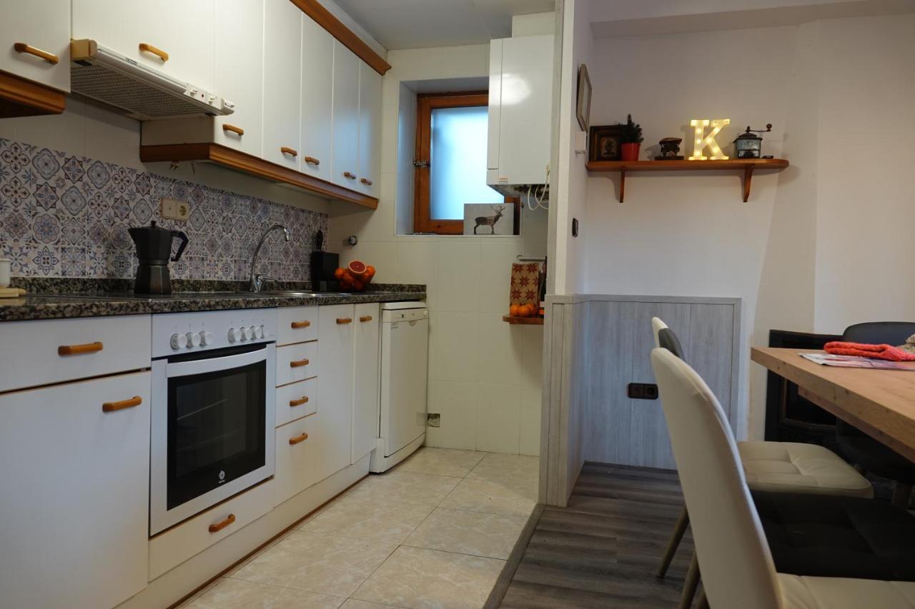 Вилла Cirjuana, Casa En El Centro Con Agradable Jardin Y Barbacoa By Pirineos 360 Бьескас Экстерьер фото