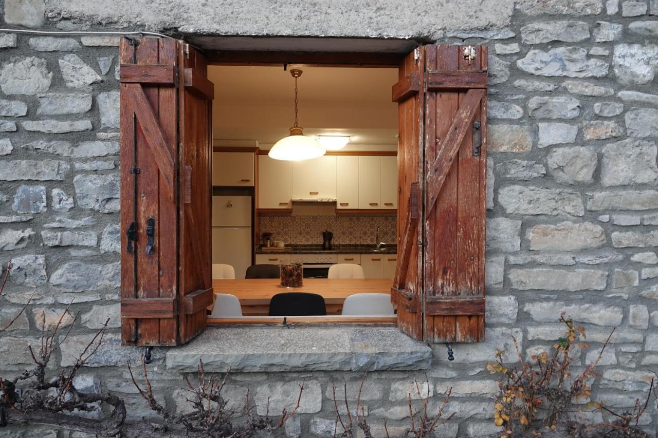 Вилла Cirjuana, Casa En El Centro Con Agradable Jardin Y Barbacoa By Pirineos 360 Бьескас Экстерьер фото