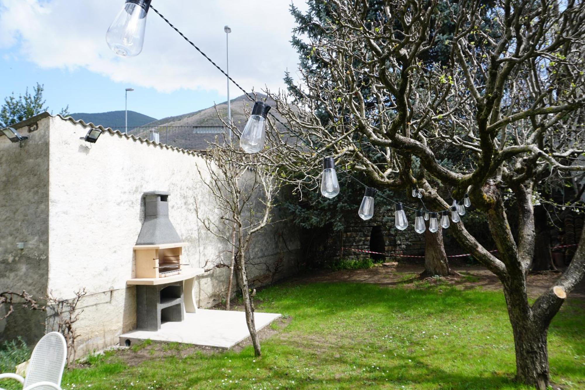 Вилла Cirjuana, Casa En El Centro Con Agradable Jardin Y Barbacoa By Pirineos 360 Бьескас Экстерьер фото